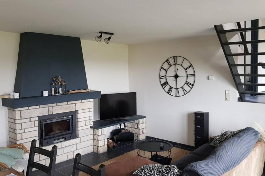 Appartement Isole, 1 Chambre Avec Terrasse Privee Ramillies Exterior photo